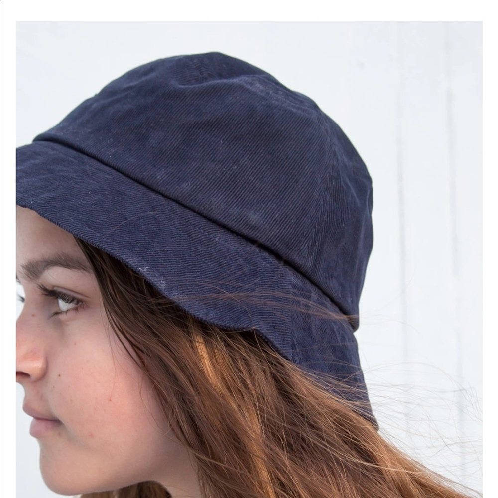 Brandy Melville corduroy bucket hat